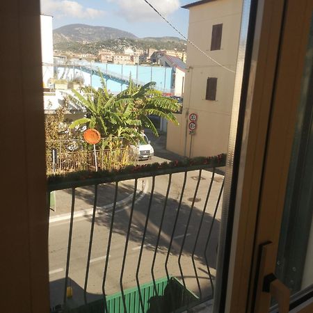 B&B Terracina Holiday Экстерьер фото